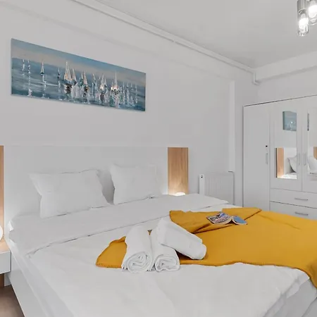 Apartment 2bdr With Sea View & Pool Access